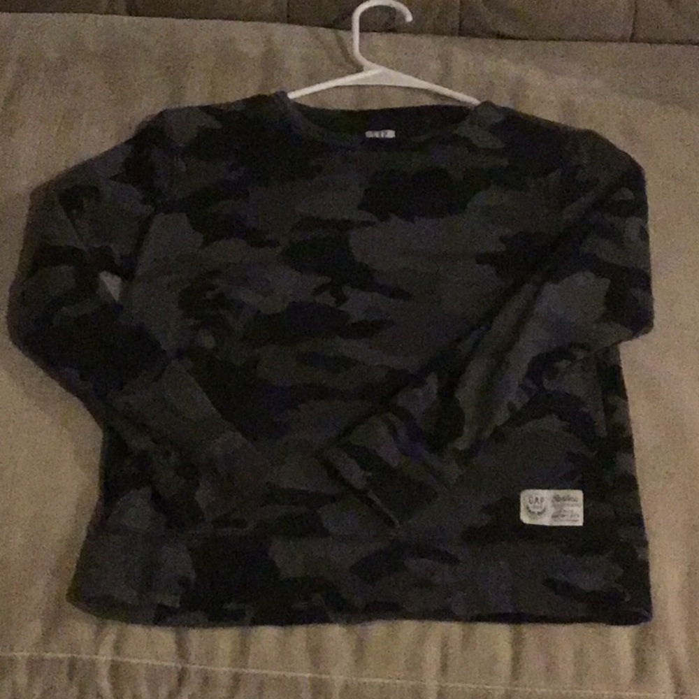 Tops - Picture 2 of 10